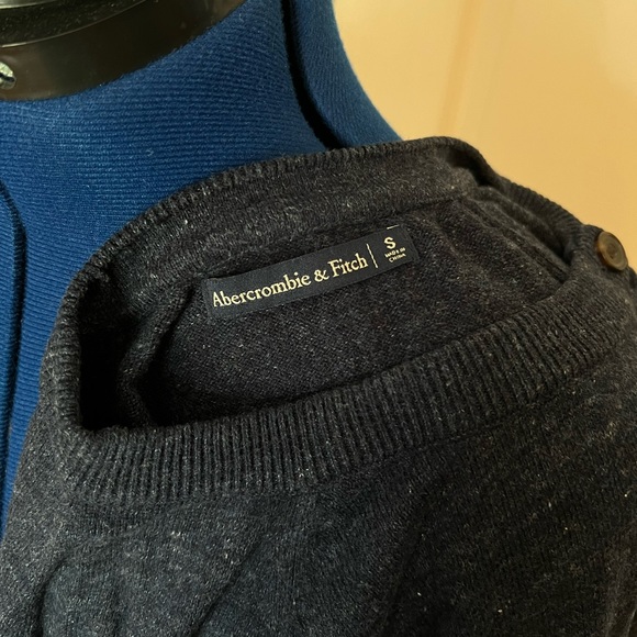 PULLOVER SWEATER✨Navy Blue Crew Neck Sweater Size Small - Picture 4 of 4